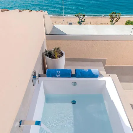 Aqua Promenade