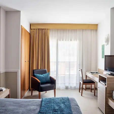 Aqua Promenade & 4sup 4*